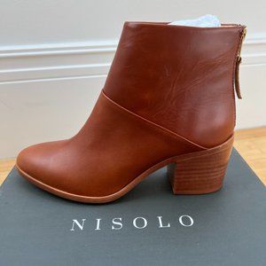Nisolo brown leather heeled boots, size 8, brand new with tags